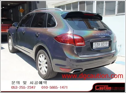 포르쉐카이엔디젤 전체랩핑 입니다.[대구랩핑][포르쉐랩핑][대구카스킨][유광블랙랩핑] / 대구 수성구 황금동