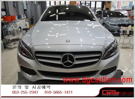 벤츠 C200 전체 화이트 시공입니다.  #ppf #대구PPF #랩핑 #대구랩핑 #카스킨 #대구카스킨 #래핑 #대구랩핑 / 대구 수성구 황금동