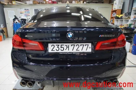 BMW M550D 본넷PPF 및 생활보호 B 사이드 M 퍼포먼스 데칼 작업 대구PPF 대구랩핑 / 대구 수성구 황금동