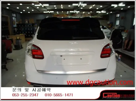 포르쉐카이엔디젤 전체랩핑 입니다.[대구랩핑][포르쉐랩핑][대구카스킨][유광블랙랩핑] / 대구 수성구 황금동