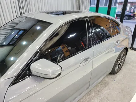 BMW 520D 탑폴리에 크롬죽이기<대구PPF><대구랩핑> / 대구 수성구 황금동