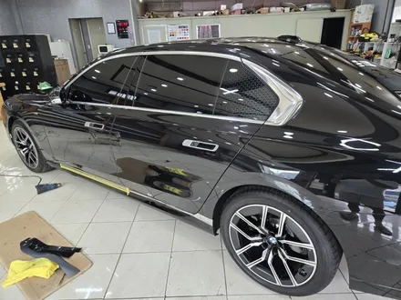 BMW 740D 전체 크롬죽이기 시공<대구랩핑><대구PPF> / 대구 수성구 황금동