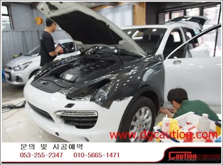 포르쉐카이엔디젤 전체랩핑 입니다.[대구랩핑][포르쉐랩핑][대구카스킨][유광블랙랩핑] / 대구 수성구 황금동