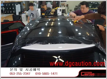 BMW 미니 5도어 에이버리 블랙 루프스킨 시공입니다. #대구카스킨 #대구루프스킨 #대구랩핑 #대구래핑 / 대구 수성구 황금동