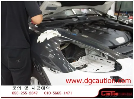 포르쉐카이엔디젤 전체랩핑 입니다.[대구랩핑][포르쉐랩핑][대구카스킨][유광블랙랩핑] / 대구 수성구 황금동