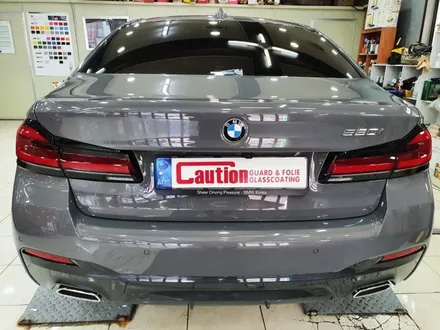 BMW 520i 저황변PPF STEP2패키지+코션글라실코팅 시공<대구PPF><대구랩핑> / 대구 수성구 황금동