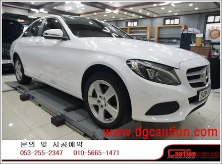벤츠 C200 전체 화이트 시공입니다.  #ppf #대구PPF #랩핑 #대구랩핑 #카스킨 #대구카스킨 #래핑 #대구랩핑 / 대구 수성구 황금동
