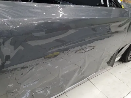 BMW M550d 탑폴리에 다크그레이 전체랩핑시공<대구PPF><대구랩핑> / 대구 수성구 황금동