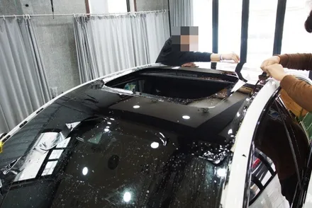 BMW 520D 탑폴리에 루프스킨 시공<대구랩핑><대구PPF> / 대구 수성구 황금동