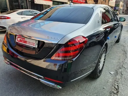 벤츠 마이바흐 S560 탑폴리에 실버 투톤시공<대구랩핑><대구PPF> / 대구 수성구 황금동