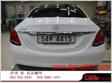 벤츠 C200 전체 화이트 시공입니다.  #ppf #대구PPF #랩핑 #대구랩핑 #카스킨 #대구카스킨 #래핑 #대구랩핑 / 대구 수성구 황금동