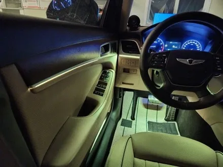 제네시스 DH 베이지 색상 실내에 비노출 엠비언트까지 더하다 / 청주