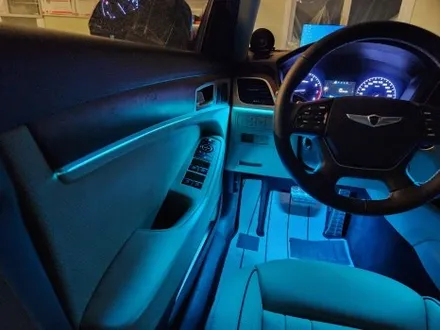 제네시스 DH 베이지 색상 실내에 비노출 엠비언트까지 더하다 / 청주