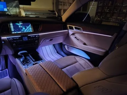 제네시스 DH 베이지 색상 실내에 비노출 엠비언트까지 더하다 / 청주