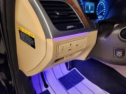 제네시스 DH 베이지 색상 실내에 비노출 엠비언트까지 더하다 / 청주