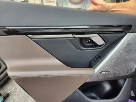청주 BMW G60 2열 인터랙션 바 확장 시공 뒷좌석도 완벽한 엠비언트 감성 완성 / 청주 주성동