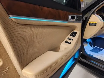 제네시스 DH 베이지 색상 실내에 비노출 엠비언트까지 더하다 / 청주