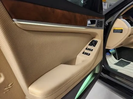 제네시스 DH 베이지 색상 실내에 비노출 엠비언트까지 더하다 / 청주