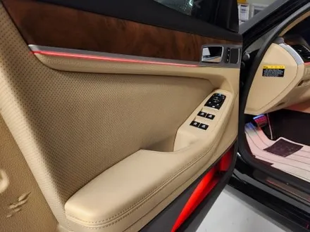 제네시스 DH 베이지 색상 실내에 비노출 엠비언트까지 더하다 / 청주