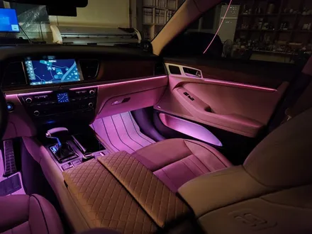 제네시스 DH 베이지 색상 실내에 비노출 엠비언트까지 더하다 / 청주