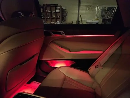 제네시스 DH 베이지 색상 실내에 비노출 엠비언트까지 더하다 / 청주