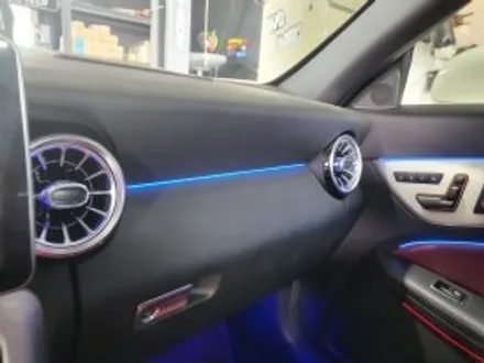 춘천 벤츠 SLK55 AMG LED 송풍구 & RGB 엠비언트 시공 | 순정 실내 감성 업그레이드 / 강원, 춘천, 홍천, 가평