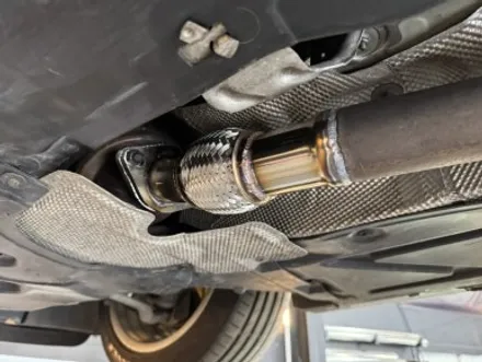 BMW E90 320d 벨로우즈 (자바라) 수리 ! BMW 고질병 벨로우즈 (자바라) 손상 수리 ! 차량 자바라 , 벨로우즈 수리 교체 전문 춘천 매드모터스 춘천 가변배기 춘천맵핑 / 강원도 춘천
