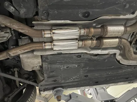 춘천 배기튜닝 전문점 매드모터스 - 벤츠 SLC 43 AMG 중간 소음기 변경작업~!! / 춘천, 원주