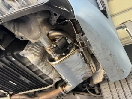 춘천 가변배기 ECU맵핑 전문 튜닝샵 매드모터스 벤츠 W205 C43 AMG 전자식 가변배기와 출력 맵핑으로 배기음과 출력까지 다 잡은 올인원 세팅 ! 춘천 매드모터스  춘천맵핑 / 강원도 춘천