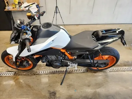 KTM 듀크 890 랩핑 - [사당랩핑 / 마손랩] / 과천시 갈현동