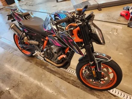 KTM 듀크 890 랩핑 - [사당랩핑 / 마손랩] / 과천시 갈현동