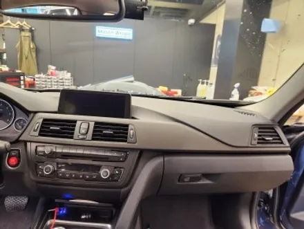 BMW F31 320D 투어링 실내랩핑 - [사당랩핑 / 마손랩] / 과천시 갈현동
