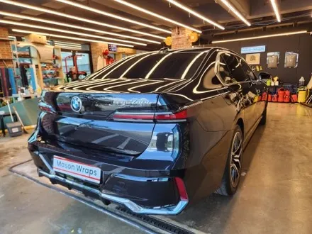 BMW 7시리즈 7세대 G70 투톤랩핑/크롬죽이기 - [과천랩핑 / 마손랩] / 과천시 갈현동