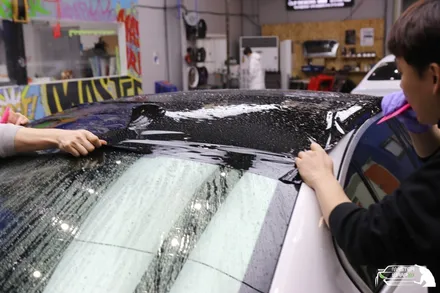 BMW G30 드레스업과 기능성 두 가지의 효과를 보기 위한 블랙PPF 시공 / 수원 인계동