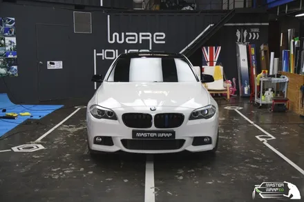 분당랩핑 BMW 5시리즈 루프스킨, M퍼포먼스 사이드데칼, 카본 실내랩핑으로 분위기변신! 세련미 뿜뿜! / 수원 인계동