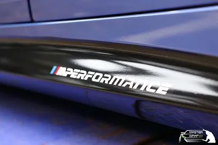 BMW 4시리즈 M퍼포먼스 사이드 자동차 데칼과 랩핑시공으로 더욱 스포티지하게! / 수원 인계동