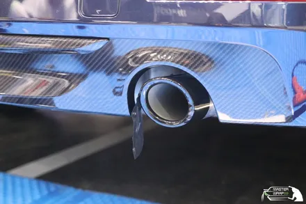 BMW 5시리즈 540i 유광카본 자동차루프스킨 시공으로 더 강렬하게! / 수원 인계동