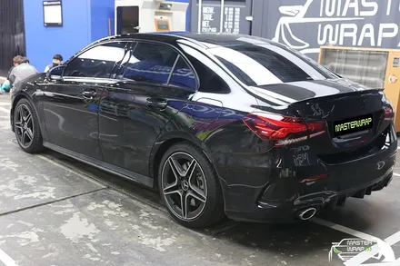 크롬죽이기 블랙 톤다운 랩핑으로 스타일리쉬해진 벤츠 A클래스 a35 amg / 수원 인계동