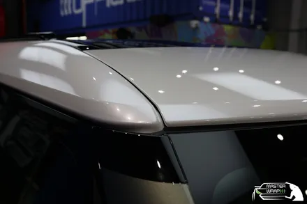 랜드로버 디펜더 110 화이트 자동차루프스킨 시공으로 날개를 달다! / 수원 인계동