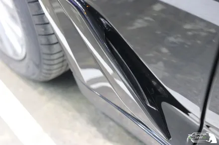 【수원랩핑】 BMW 5시리즈 짙은 블랙의 톤다운 크롬딜리트 시공 / 수원 인계동