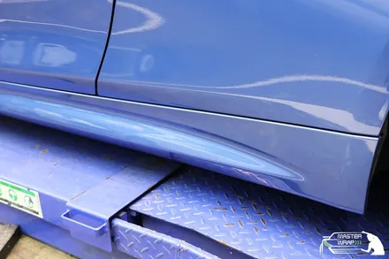 BMW 4시리즈 M퍼포먼스 사이드 자동차 데칼과 랩핑시공으로 더욱 스포티지하게! / 수원 인계동