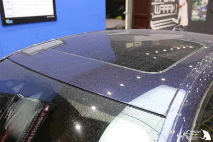 BMW 5시리즈 540i 유광카본 자동차루프스킨 시공으로 더 강렬하게! / 수원 인계동