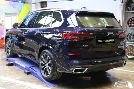 묵직한 무게감을 더해주는 BMW X5 크롬죽이기 / 수원 인계동
