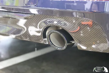 BMW 5시리즈 540i 유광카본 자동차루프스킨 시공으로 더 강렬하게! / 수원 인계동
