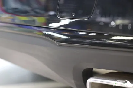 【수원랩핑】 BMW 5시리즈 짙은 블랙의 톤다운 크롬딜리트 시공 / 수원 인계동