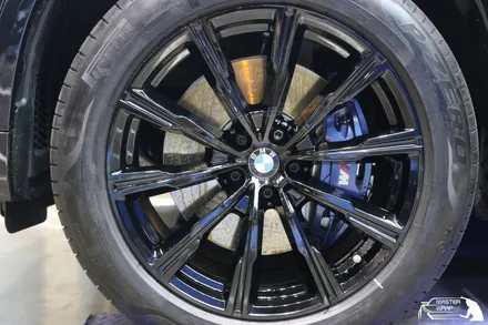 묵직한 무게감을 더해주는 BMW X5 크롬죽이기 / 수원 인계동