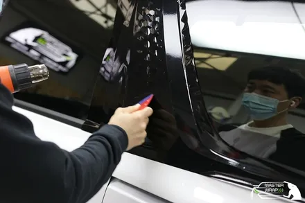 수원랩핑 올뉴카니발 2021년형이 윈도우몰딩 크롬죽이기로 멋스럽게 변신! / 수원 인계동