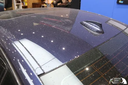 BMW 5시리즈 540i 유광카본 자동차루프스킨 시공으로 더 강렬하게! / 수원 인계동