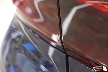 BMW 5시리즈 540i 유광카본 자동차루프스킨 시공으로 더 강렬하게! / 수원 인계동