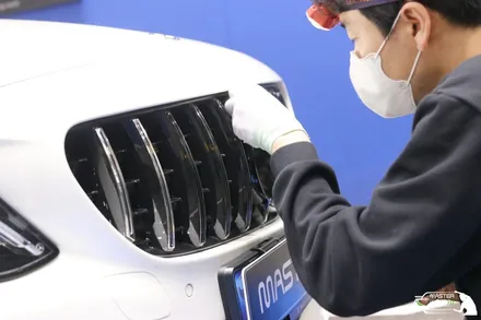 【수원랩핑】 벤츠 C63 amg 그릴 세로줄 랩핑 / 수원 인계동